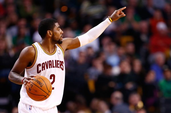 NBA Turmoil: Trò chơi cờ vua khổng lồ đằng sau hợp đồng tỷ đô