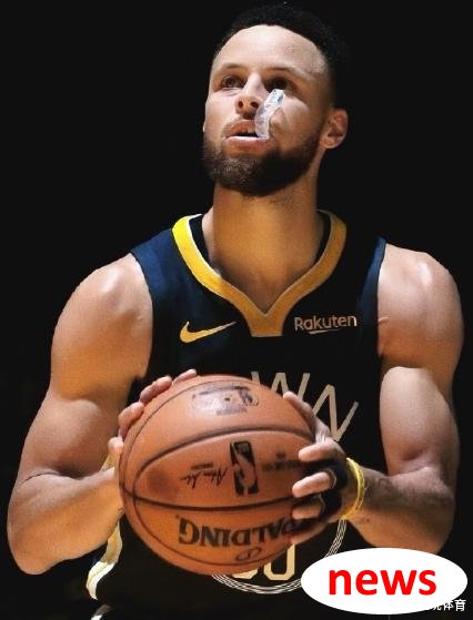 Ba con trỏ của Curry đã thay đổi cách chơi trong toàn bộ NBA League và được biết đến như là cầu thủ ghi bàn số 1 trong lịch sử
