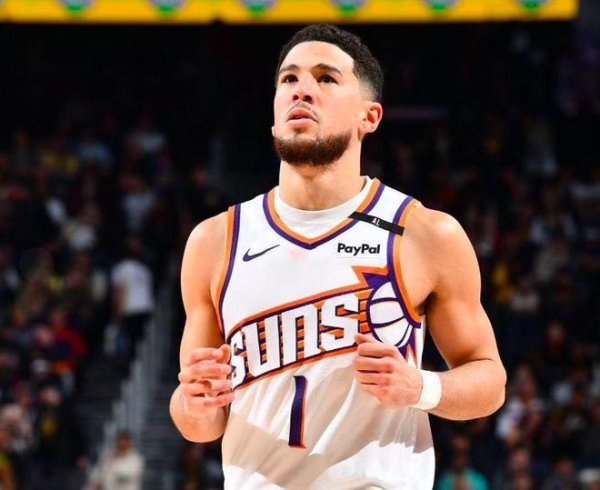 Suns: Ban quản lý đã lặng lẽ bật nút Tái thiết, Booker vẫn là nền tảng không thể lay chuyển của việc xây dựng đội ngũ