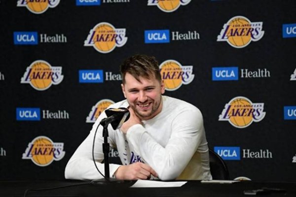 Xin chúc mừng Lakers! Xin chúc